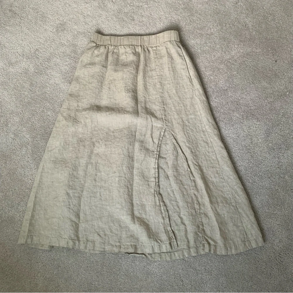 Quince Cream 100% Linen Skirt - Picture 1 of 9